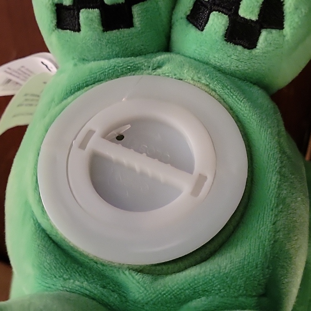 Minecraft Coin Bank - Picture 3 of 4